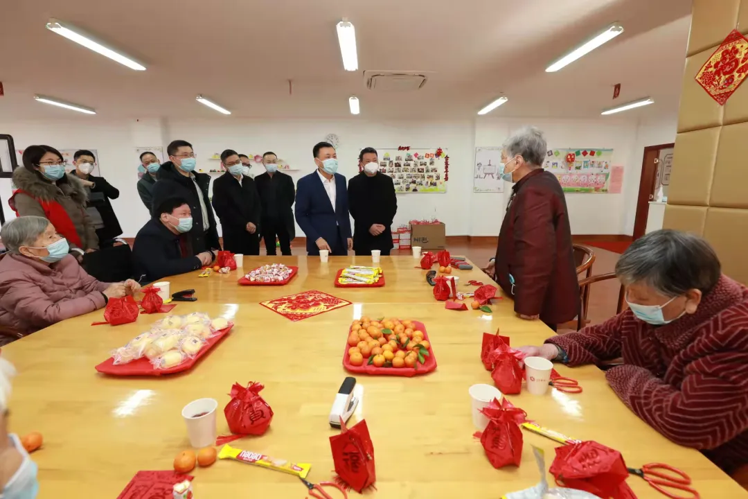 张永宁市长深入市万象城AWC下属金泰公司开展新春看望慰问活动